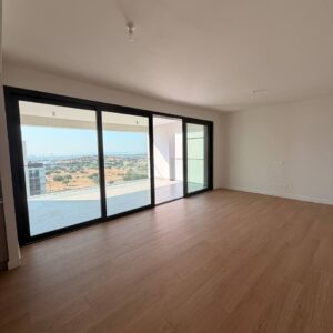 3 Bedroom Apartment for Rent in Kato Polemidia, Limassol District