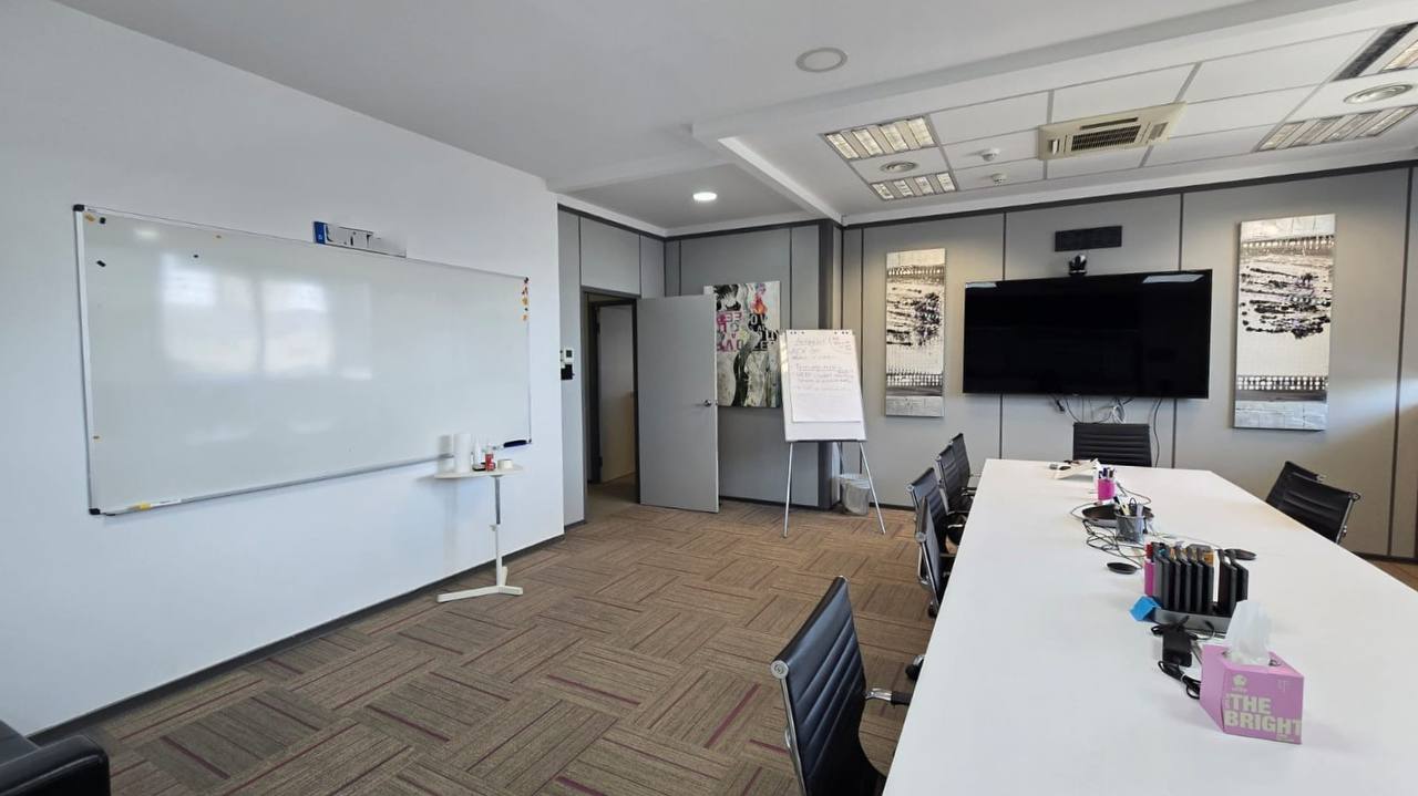518m² Office for Rent in Limassol District