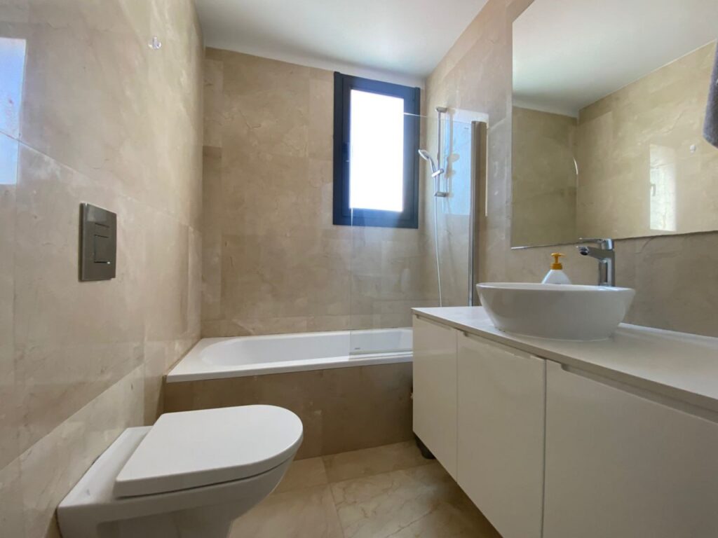 3 Bedroom Apartment for Rent in Limassol – Neapolis