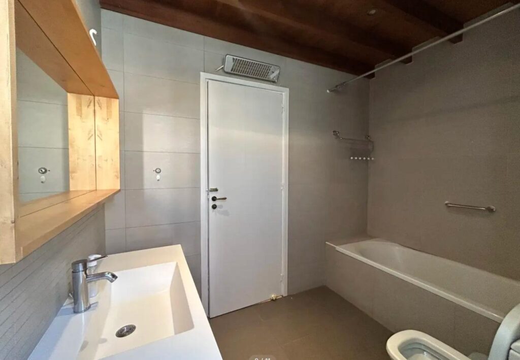 200m² Office for Rent in Limassol – Historical Center
