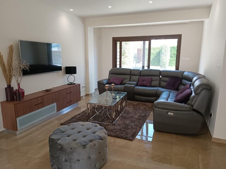 5 Bedroom House for Rent in Potamos Germasogeias, Limassol District