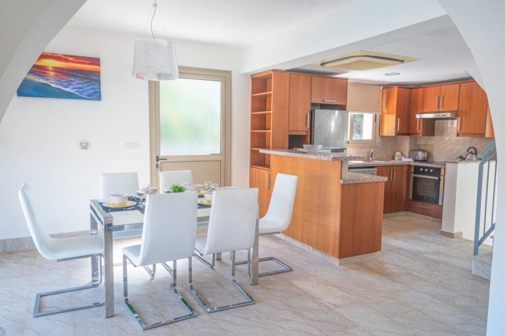 5-bed house with private pool in Polis Chrysochous photo 15