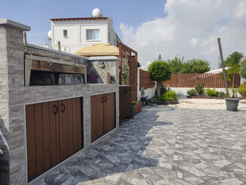 3-bed furnished house for sale in Livadia Larnakas photo 7
