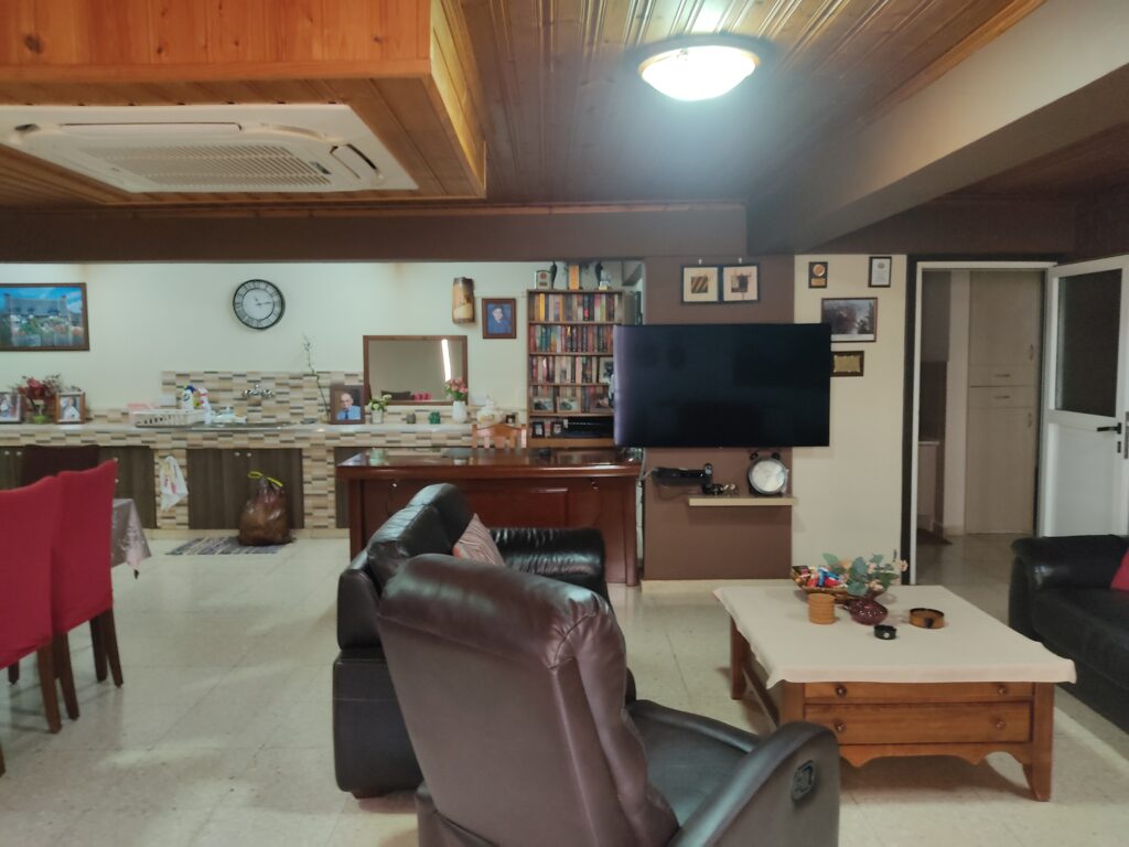 3-bed furnished house for sale in Livadia Larnakas photo 4