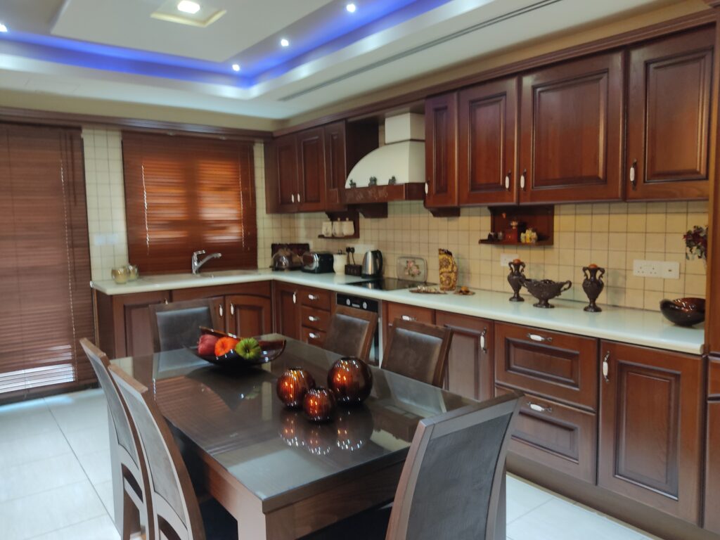 3-bed furnished house for sale in Livadia Larnakas photo 14