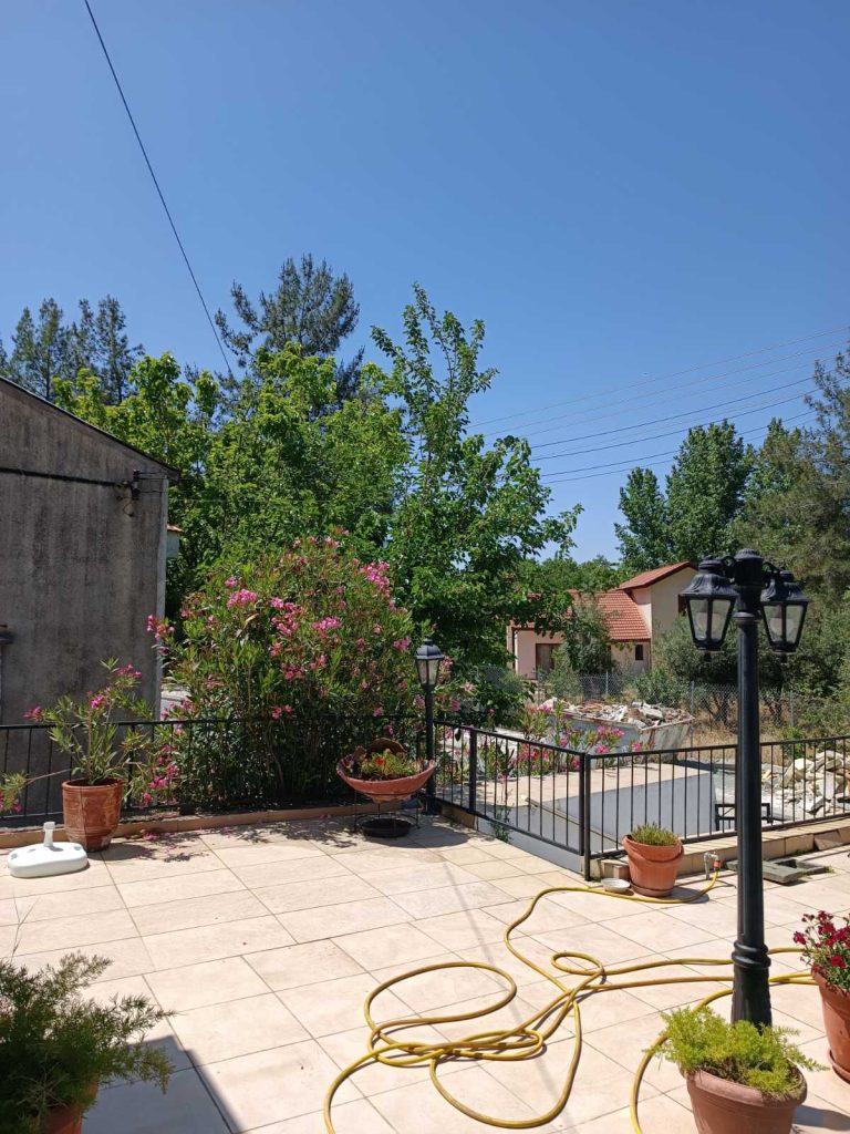2-bed furnished house in Pera Pedi, Limassol district photo 6