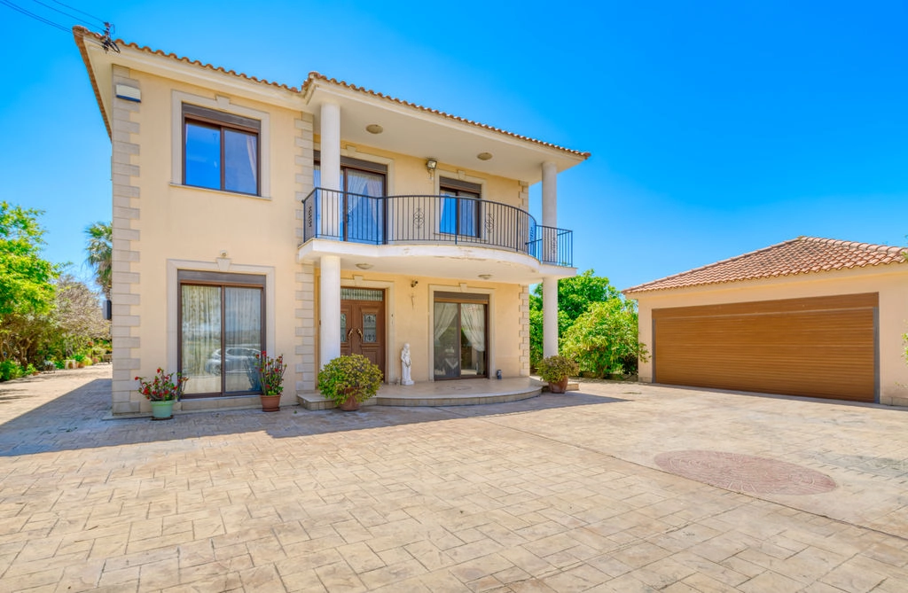 5 Bedroom House for Sale in Kiti, Larnaca District
