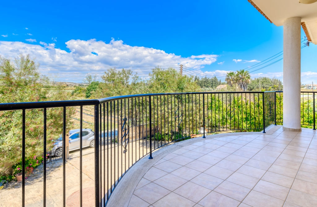 5 Bedroom House for Sale in Kiti, Larnaca District