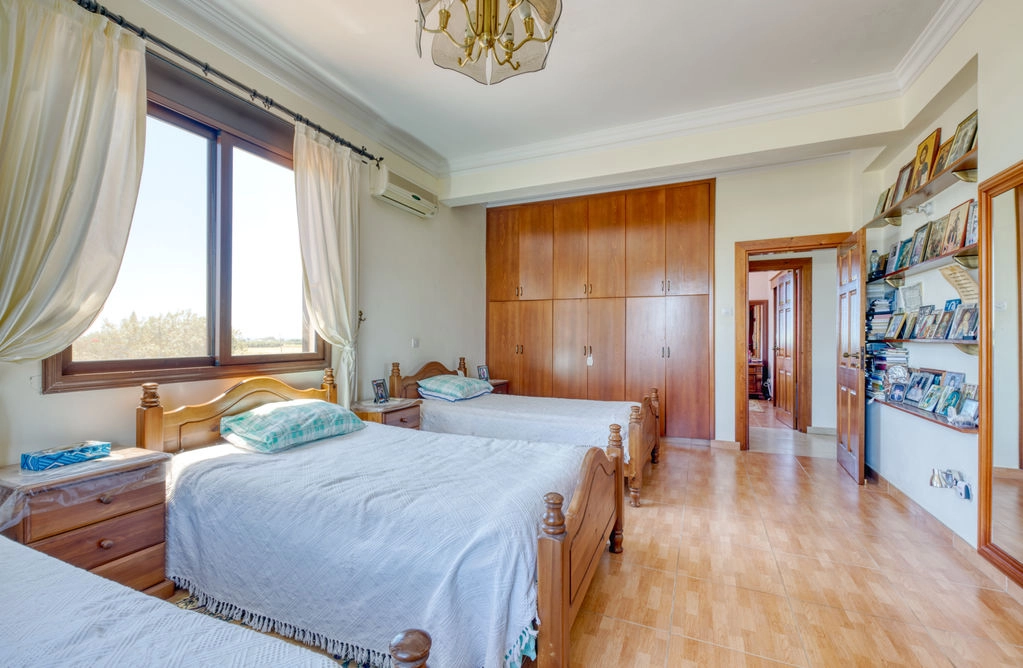 5 Bedroom House for Sale in Kiti, Larnaca District