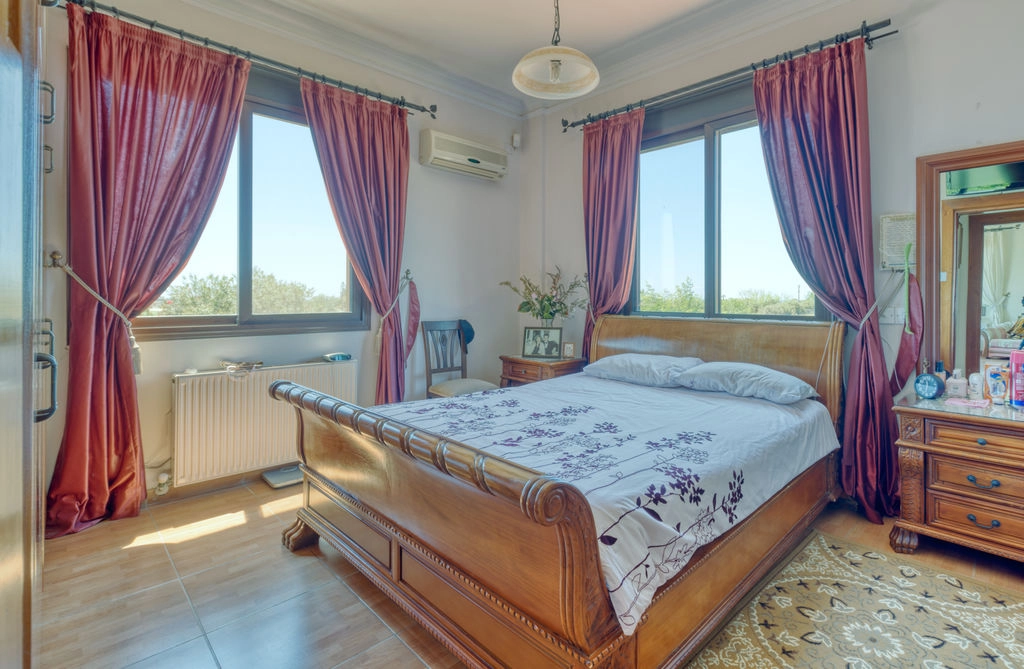 5 Bedroom House for Sale in Kiti, Larnaca District
