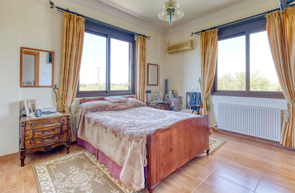 5 Bedroom House for Sale in Kiti, Larnaca District