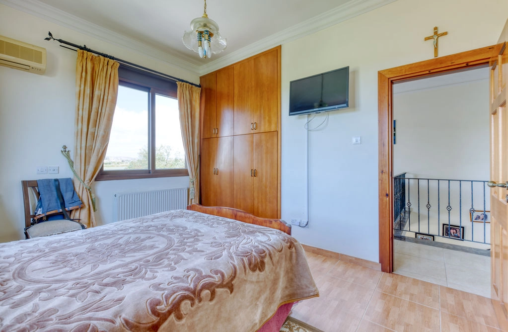 5 Bedroom House for Sale in Kiti, Larnaca District