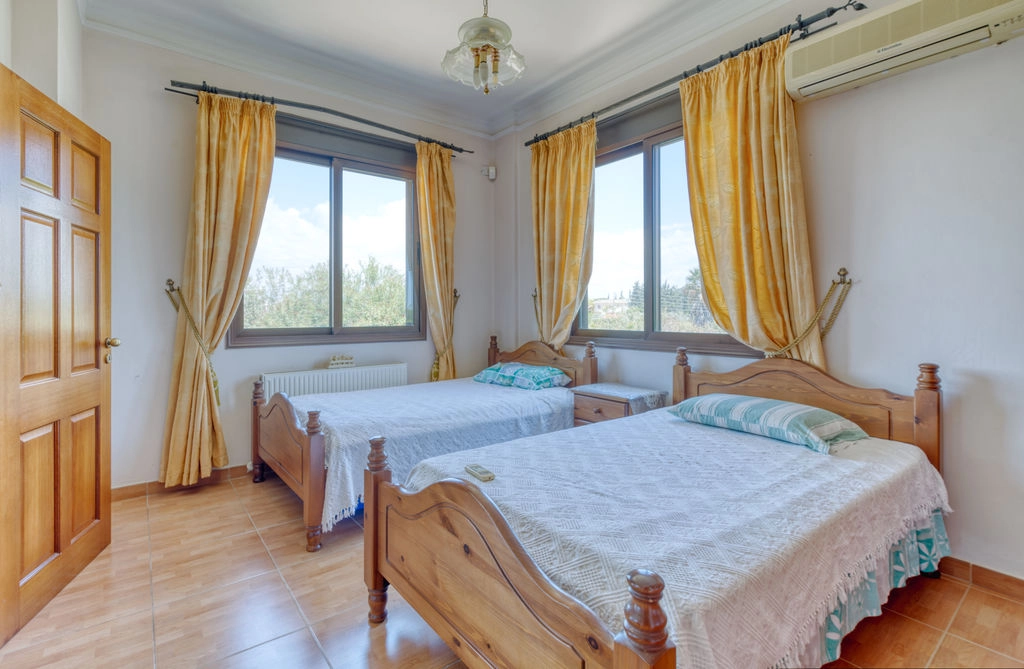 5 Bedroom House for Sale in Kiti, Larnaca District