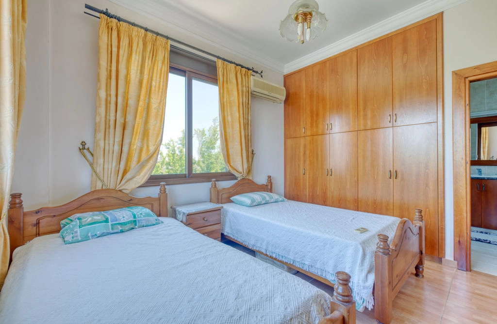 5 Bedroom House for Sale in Kiti, Larnaca District