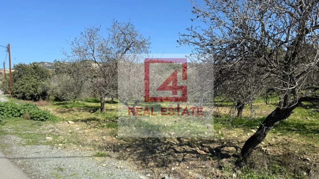 10,177m² Plot for Sale in Apesia, Limassol District