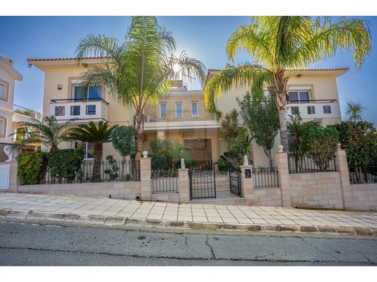 5 Bedroom House for Sale in Limassol District