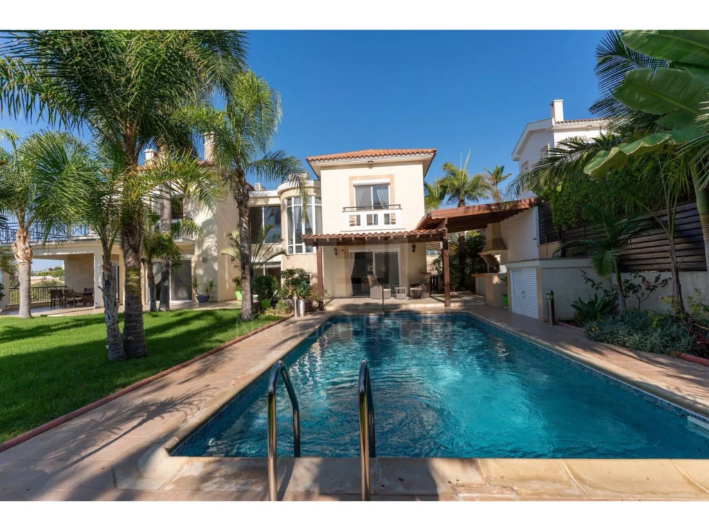 5 Bedroom House for Sale in Limassol District