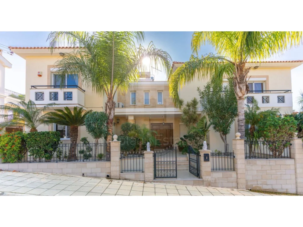 5 Bedroom House for Sale in Limassol District