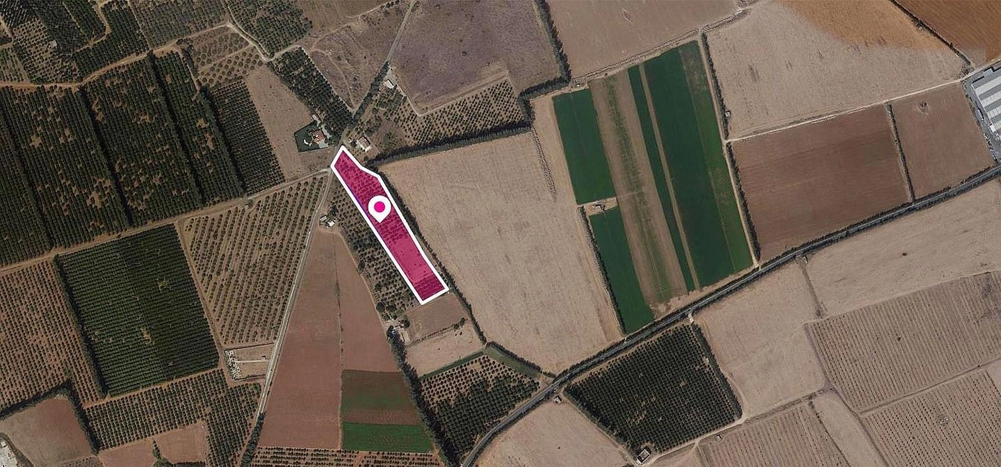 11,372m² Plot for Sale in Asomatos, Limassol District