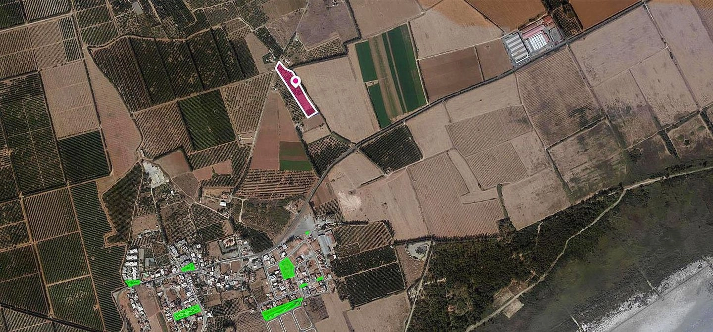 11,372m² Plot for Sale in Asomatos, Limassol District