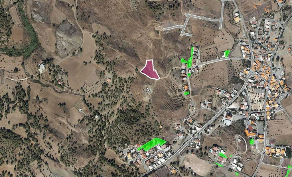 4,946m² Plot for Sale in Mathiatis, Nicosia District