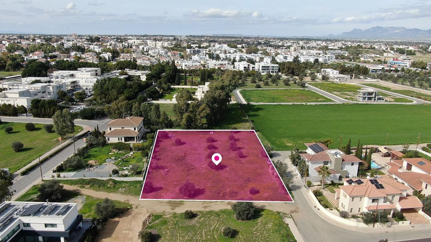 1,279m² Plot for Sale in Strovolos, Nicosia District