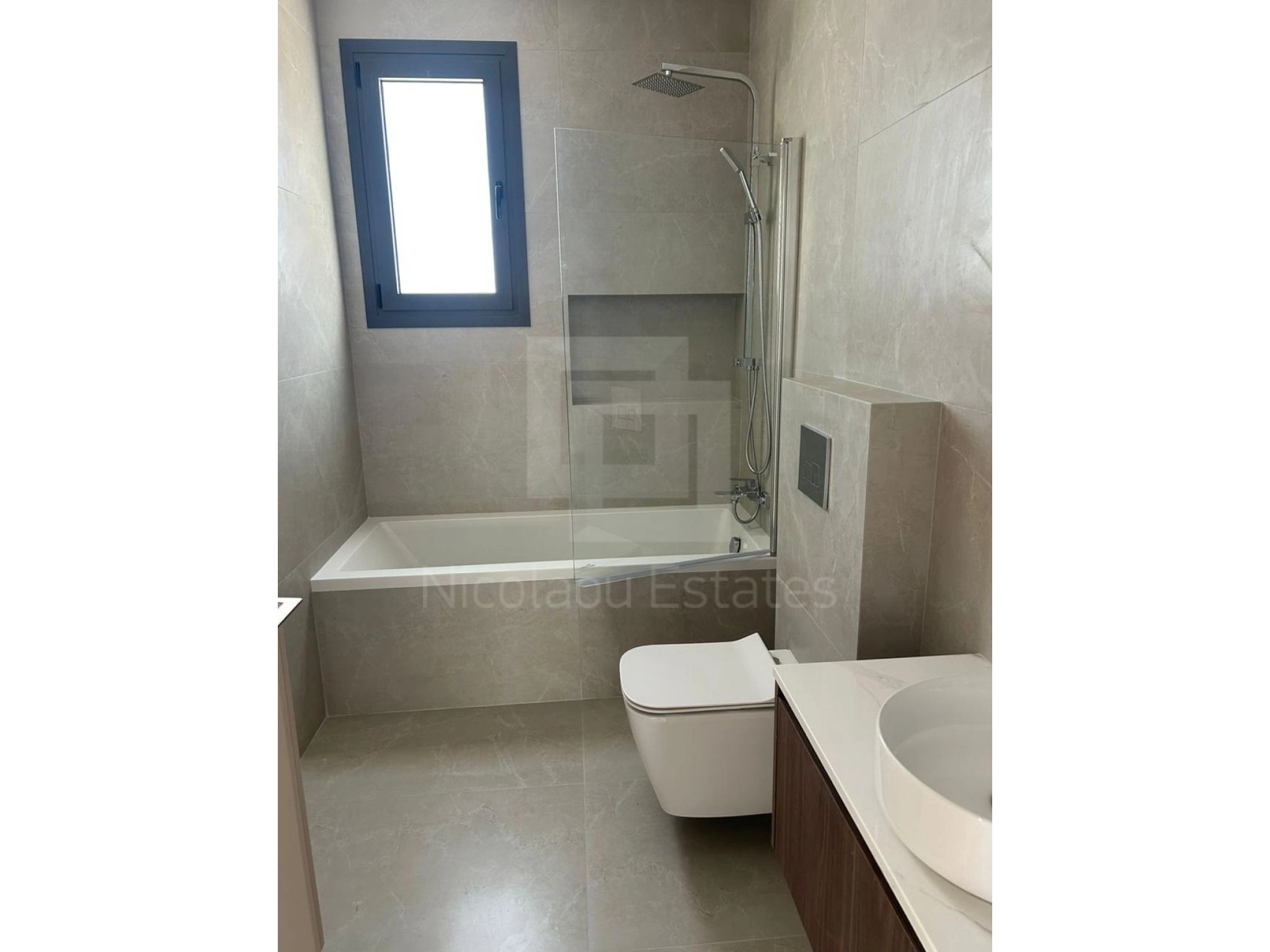 4 Bedroom House for Rent in Agios Tychonas, Limassol District