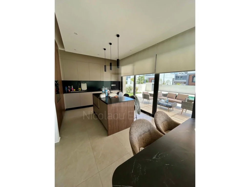 4 Bedroom House for Rent in Agios Tychonas, Limassol District
