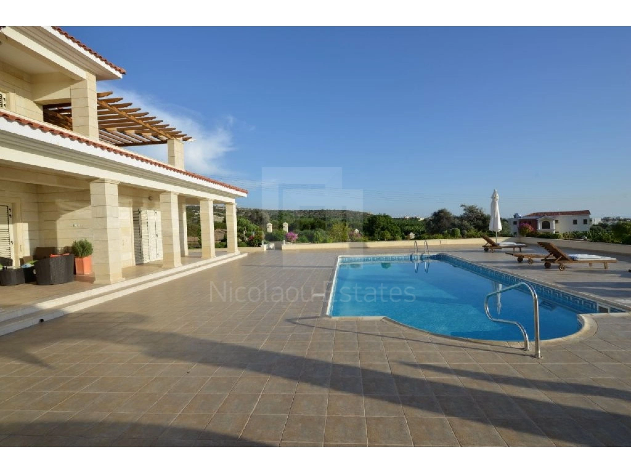 4 Bedroom House for Sale in Peyia, Paphos District