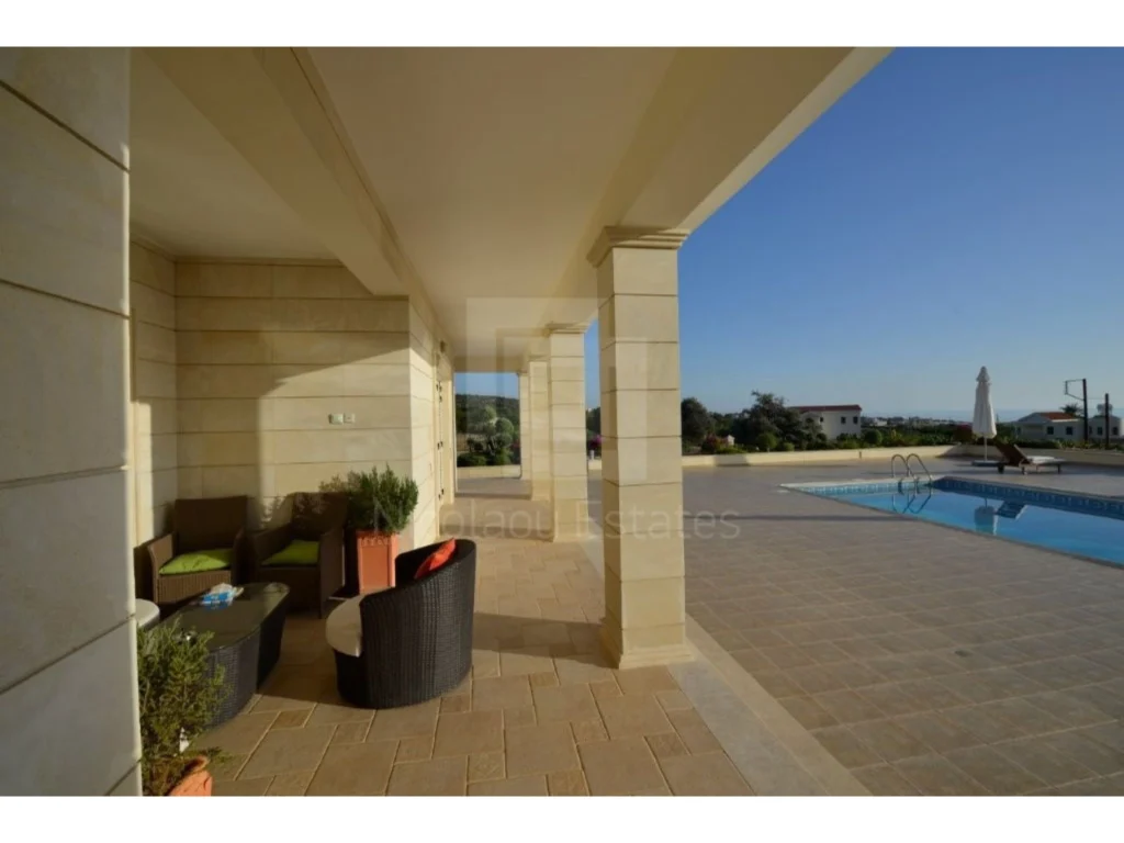 4 Bedroom House for Sale in Peyia, Paphos District