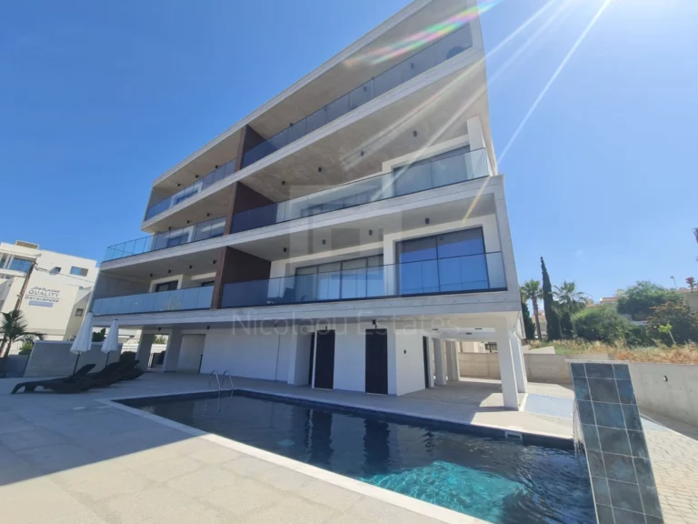 2 Bedroom Apartment for Sale in Tombs Of the Kings, Paphos District