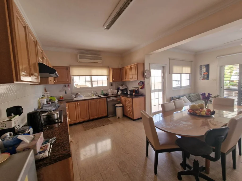 6+ Bedroom House for Sale in Larnaca – Sotiros