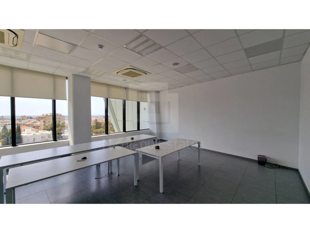 340m² Office for Rent in Limassol – Kapsalos