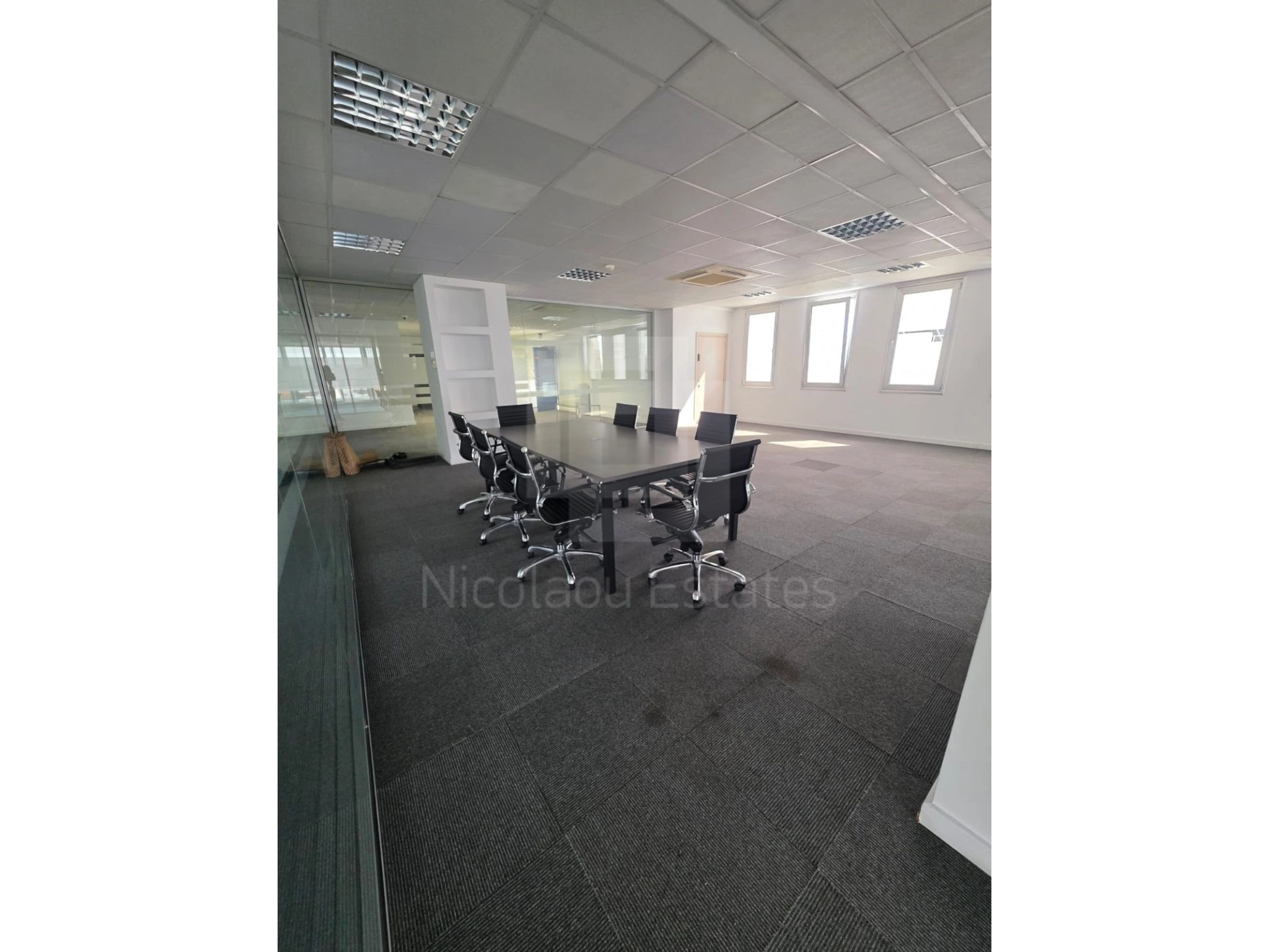 400m² Office for Rent in Limassol District