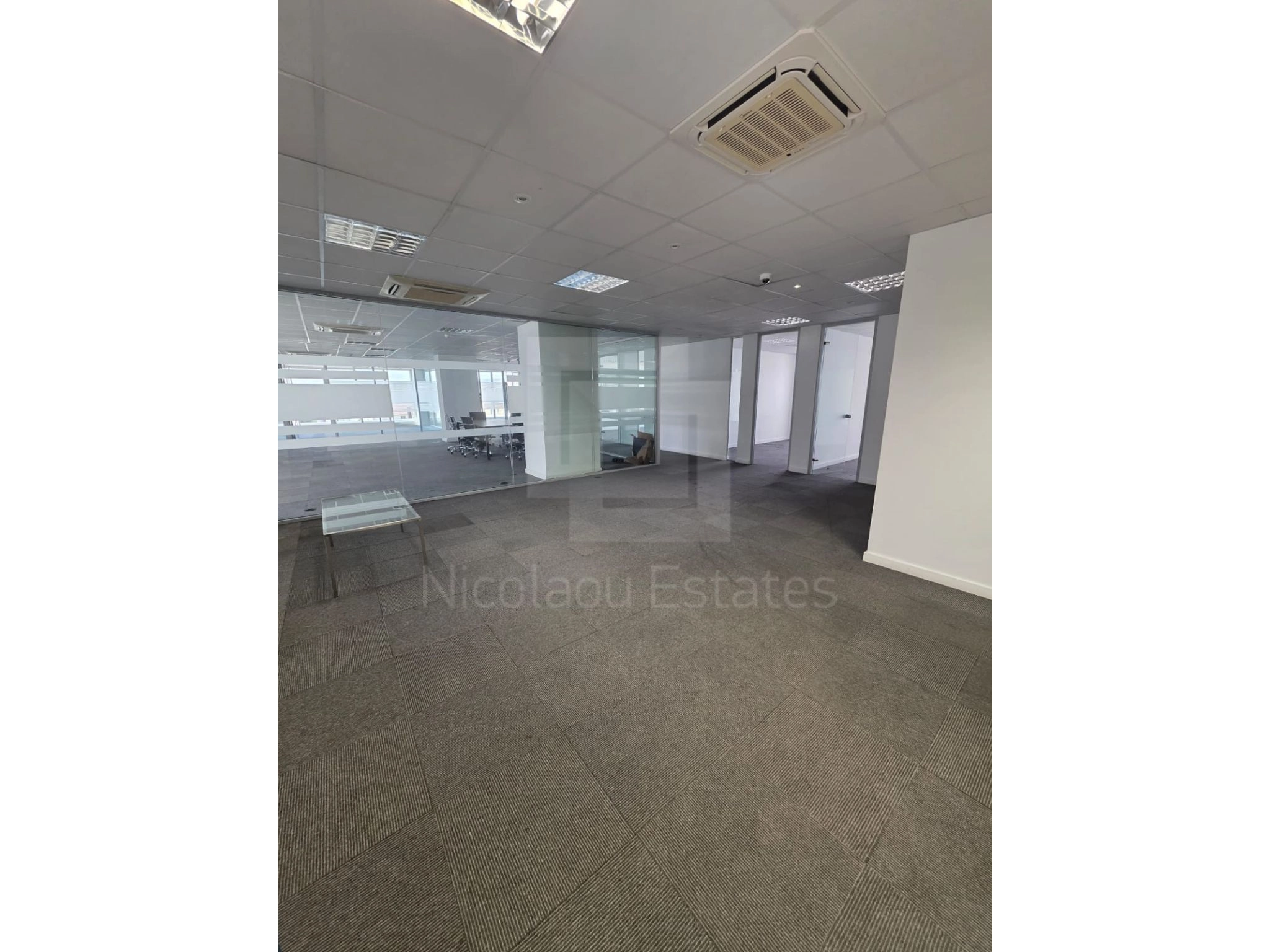 400m² Office for Rent in Limassol District
