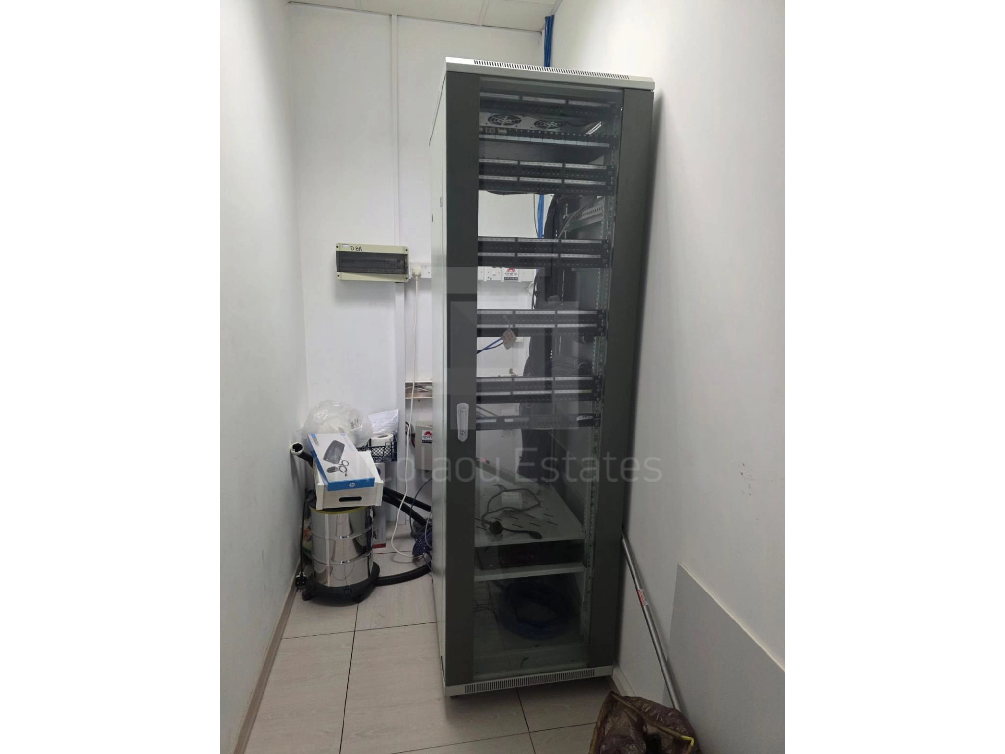 400m² Office for Rent in Limassol District