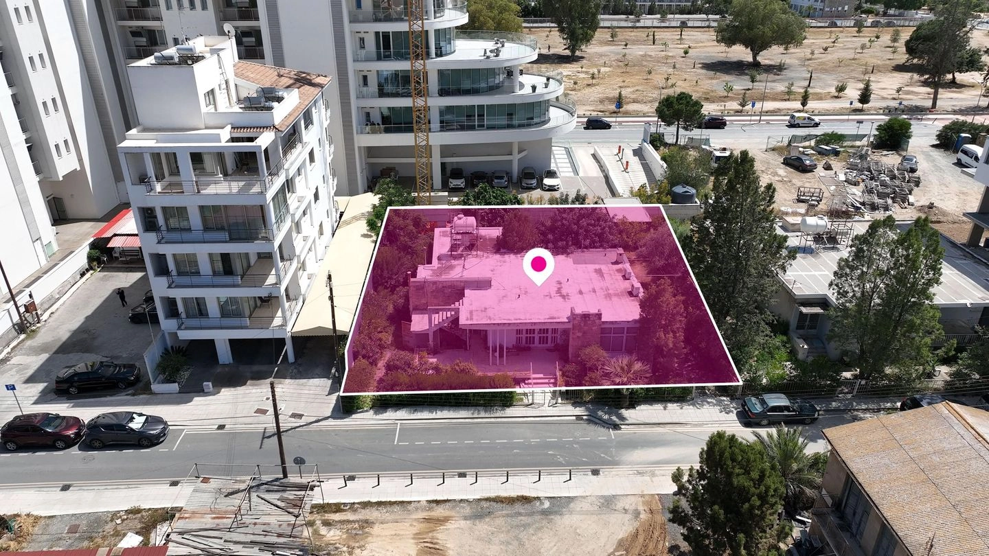 692m² Plot for Sale in Nicosia – Agios Antonios