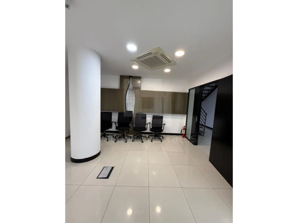 336m² Commercial for Rent in Limassol District