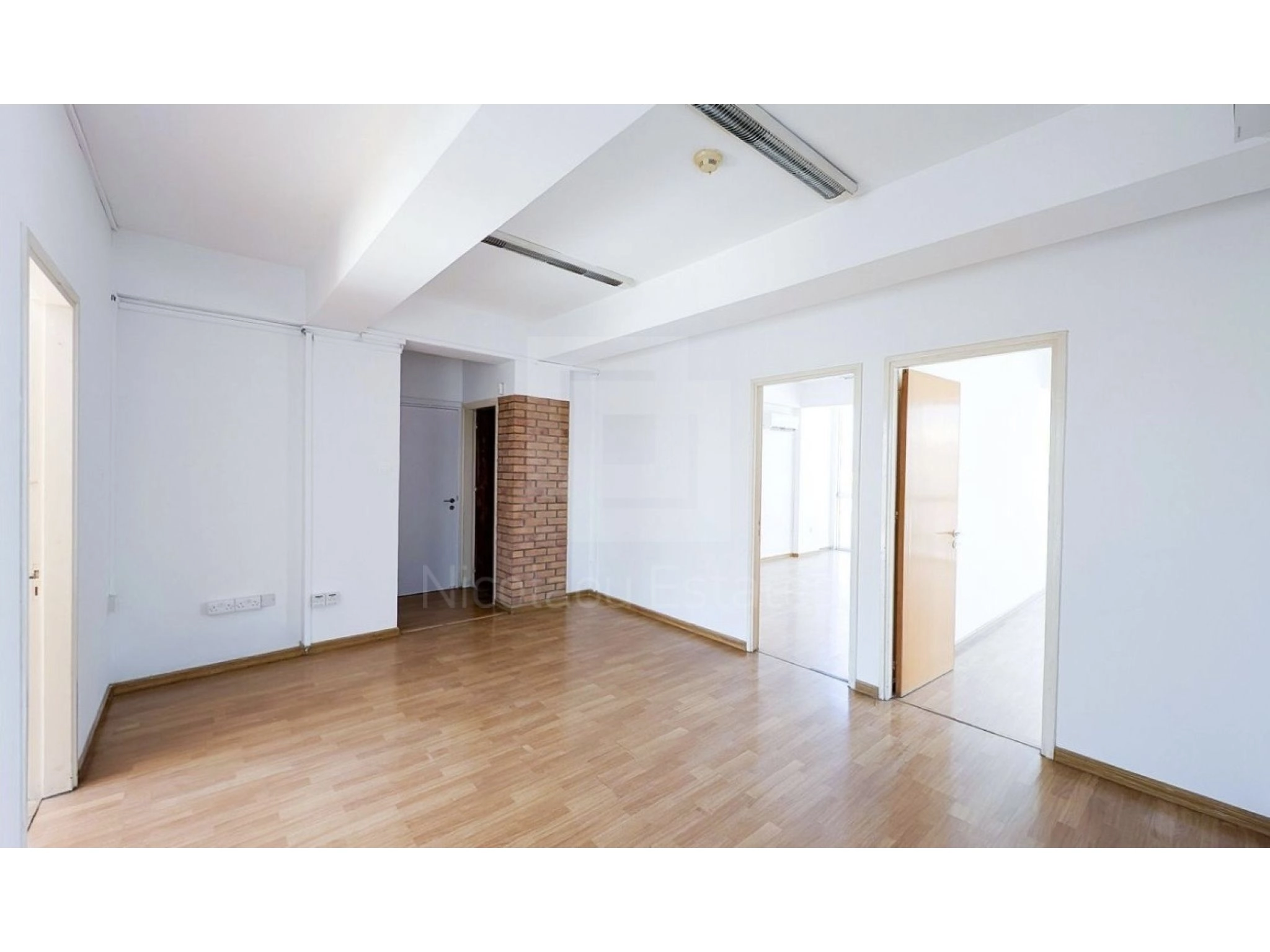 976m² Building for Sale in Strovolos, Nicosia District