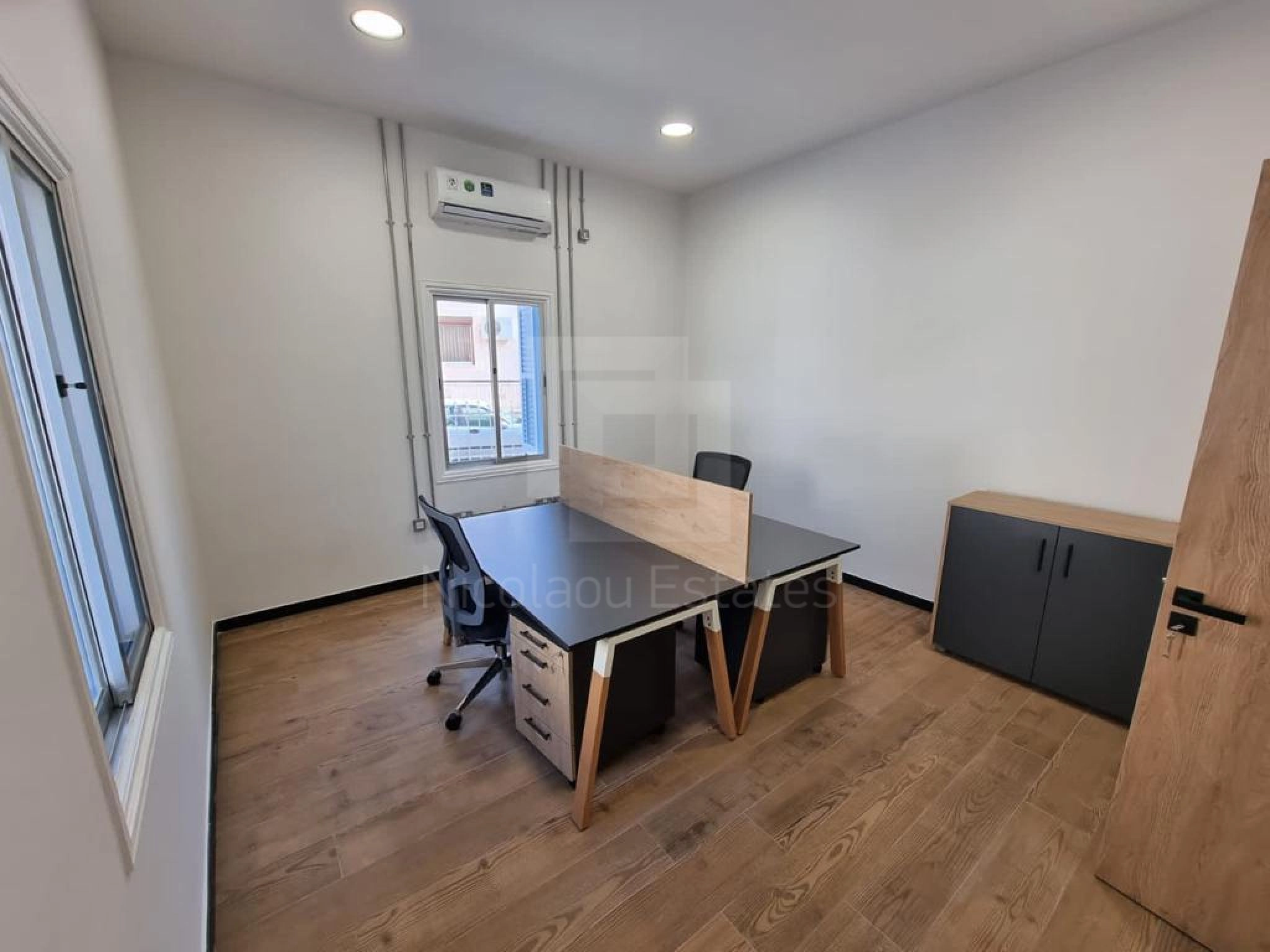 140m² Office for Rent in Limassol District