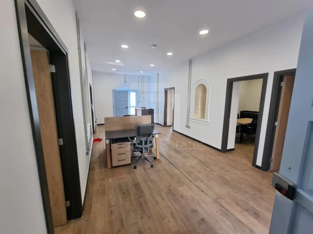 140m² Office for Rent in Limassol District