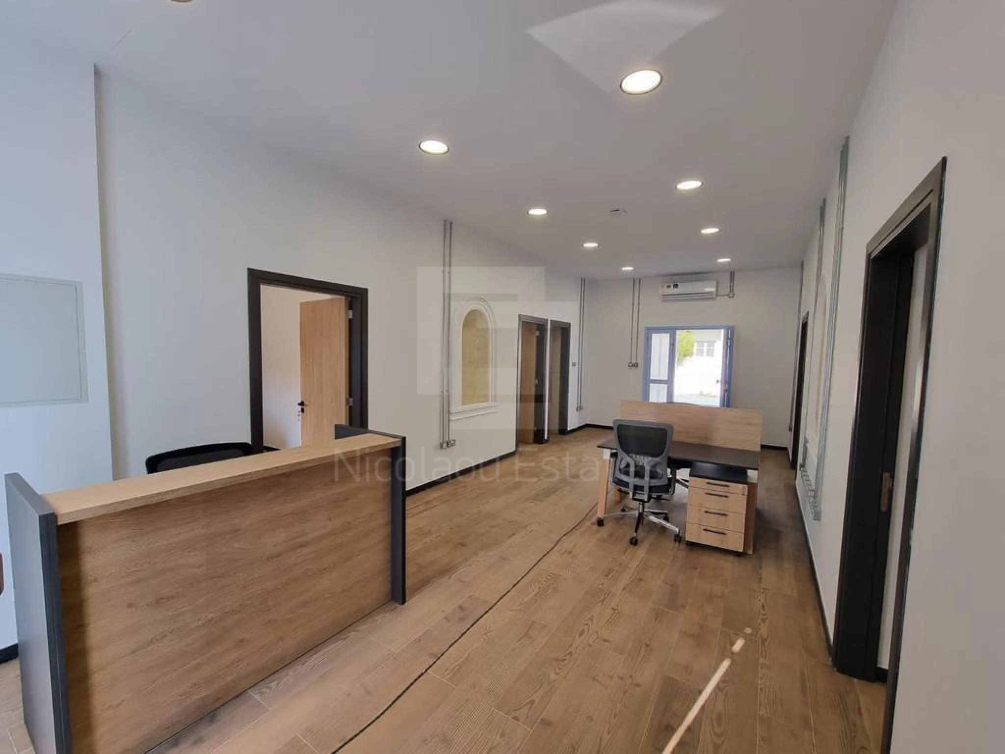 140m² Office for Rent in Limassol District