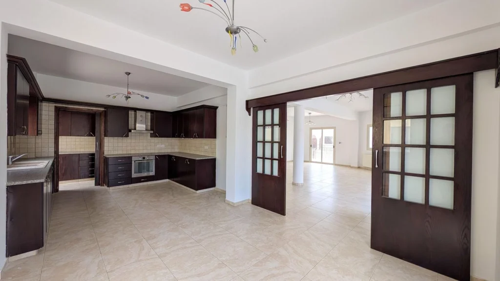 3 Bedroom House for Sale in Aradippou, Larnaca District