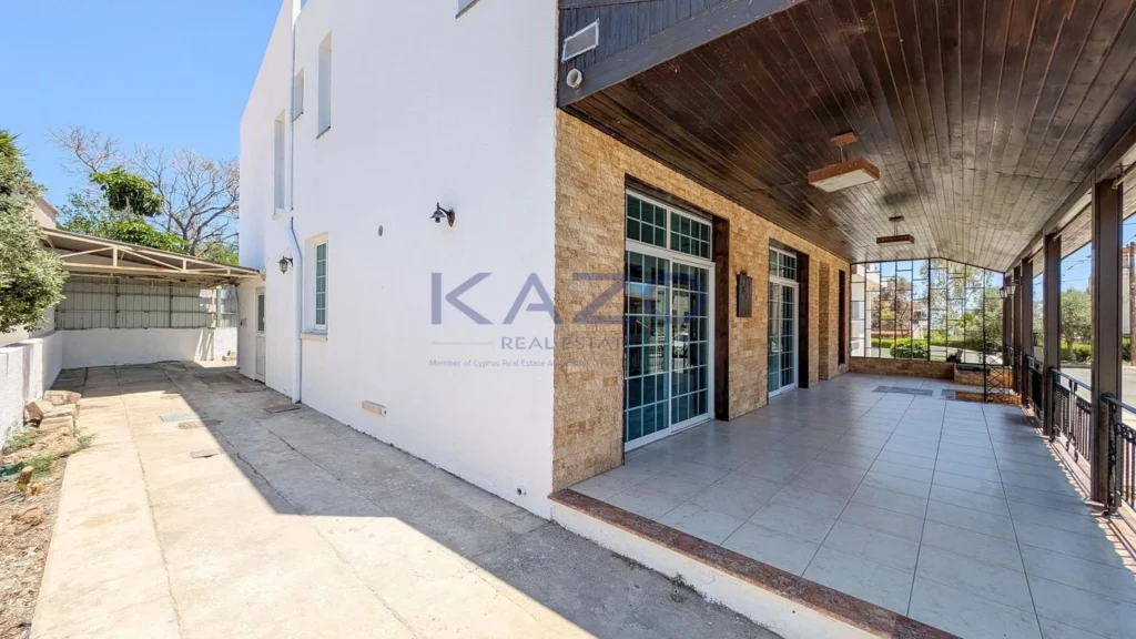 4 Bedroom House for Sale in Larnaca – Agios Nikolaos