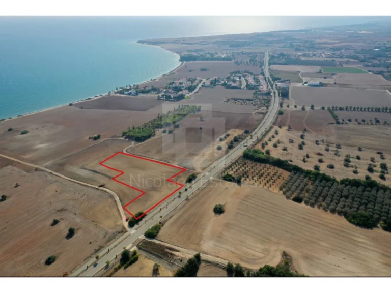 8,224m² Plot for Sale in Mazotos, Larnaca District