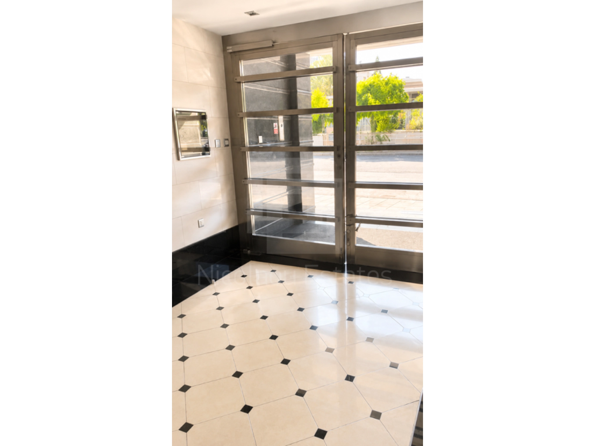 250m² Office for Rent in Limassol District
