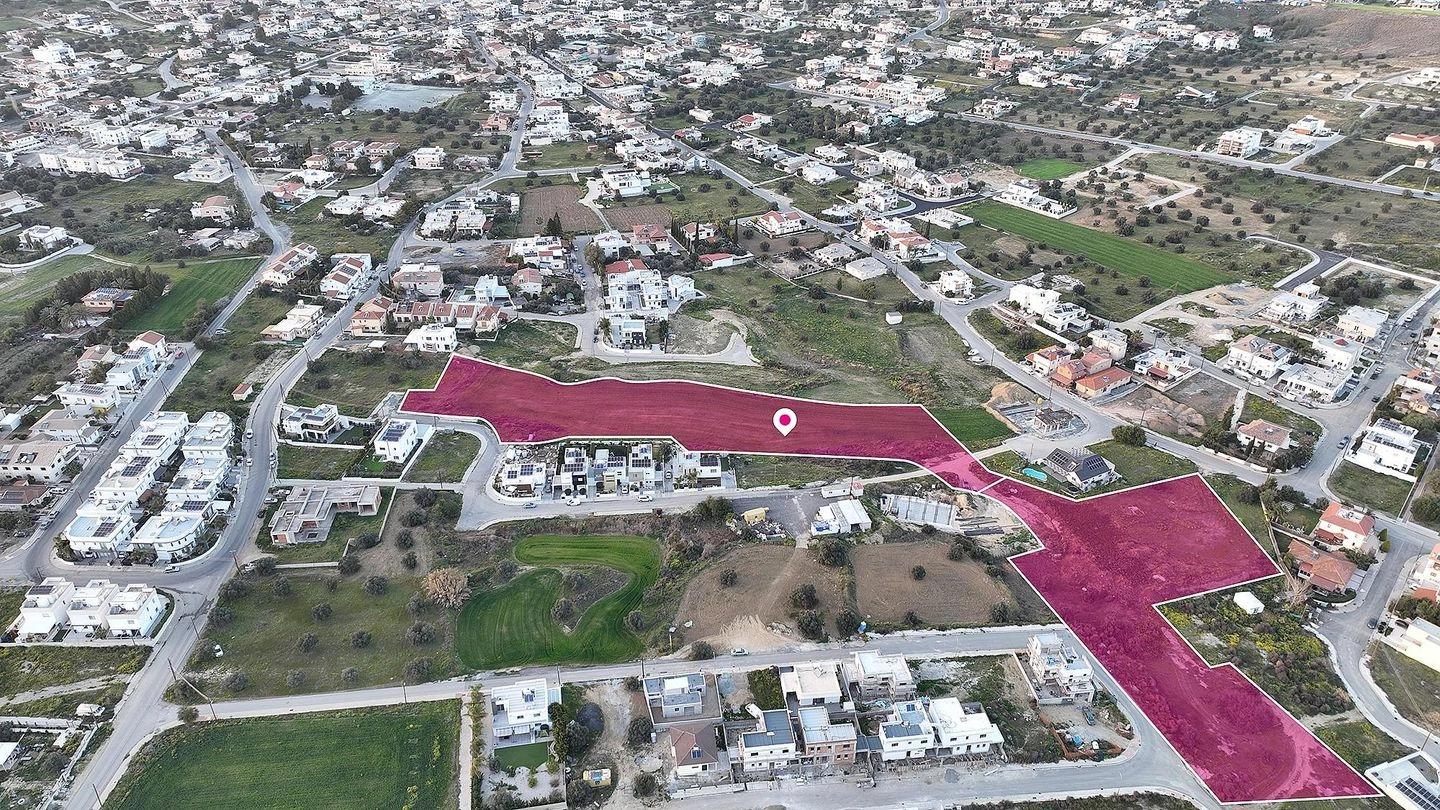 17,040m² Plot for Sale in Tseri, Nicosia District