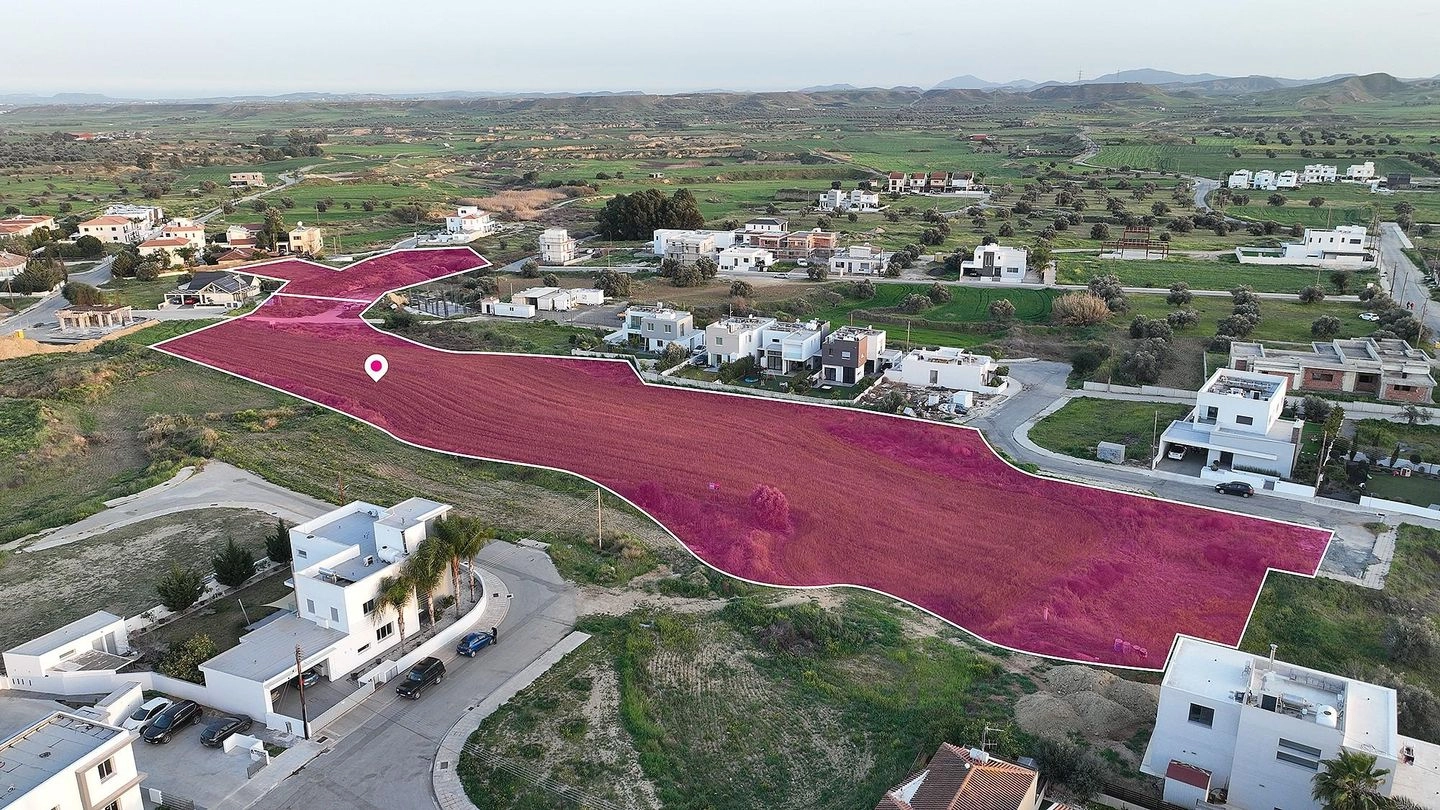 17,040m² Plot for Sale in Tseri, Nicosia District