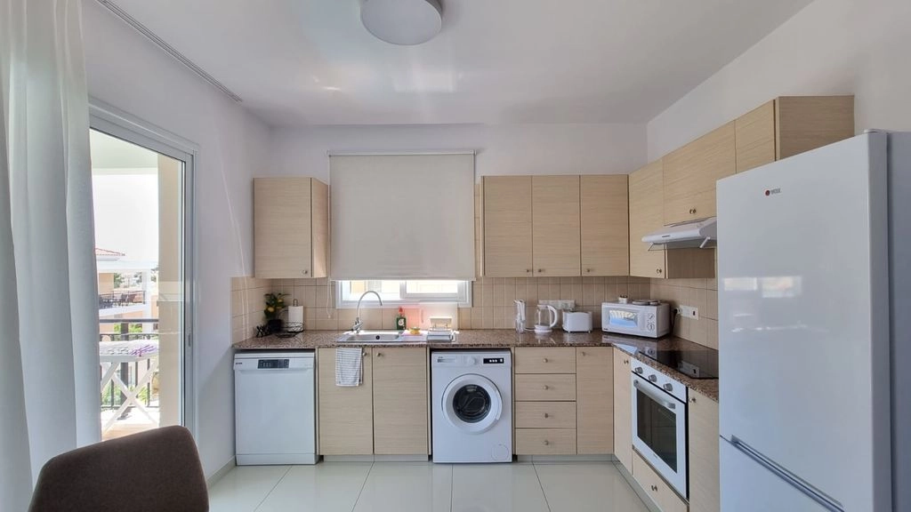 2 Bedroom Apartment for Sale in Paphos – Universal
