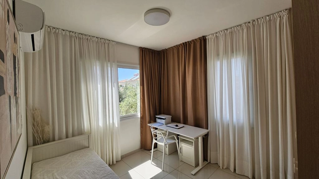 2 Bedroom Apartment for Sale in Paphos – Universal